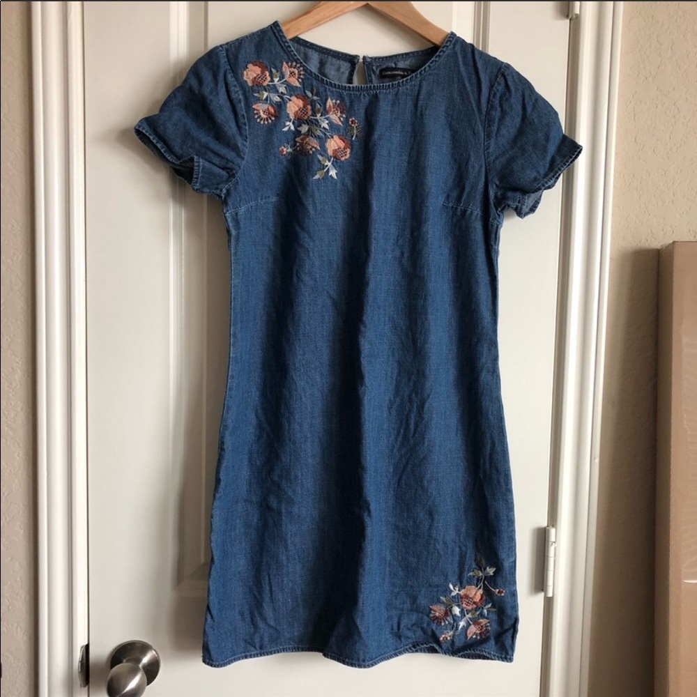 Abercrombie Chambray Floral Embroidered Dress, XXS